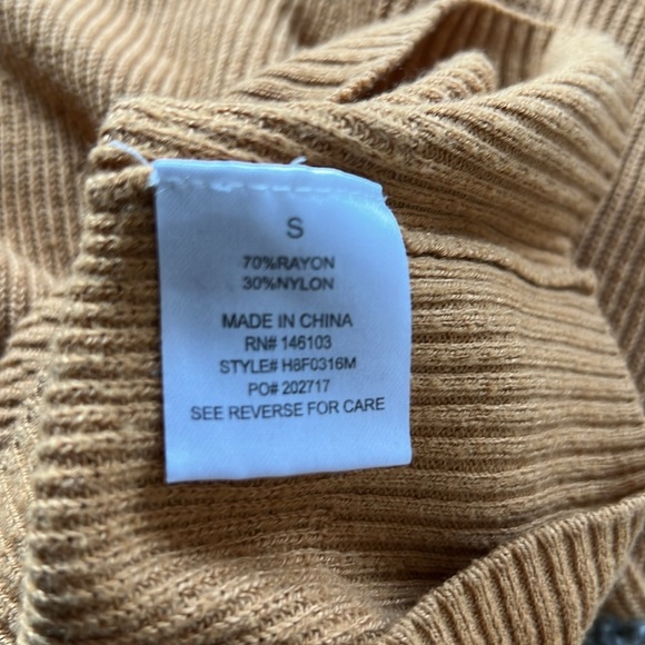 Hippie Rose neutral sweater size small women's medium - Picture 7 of 8